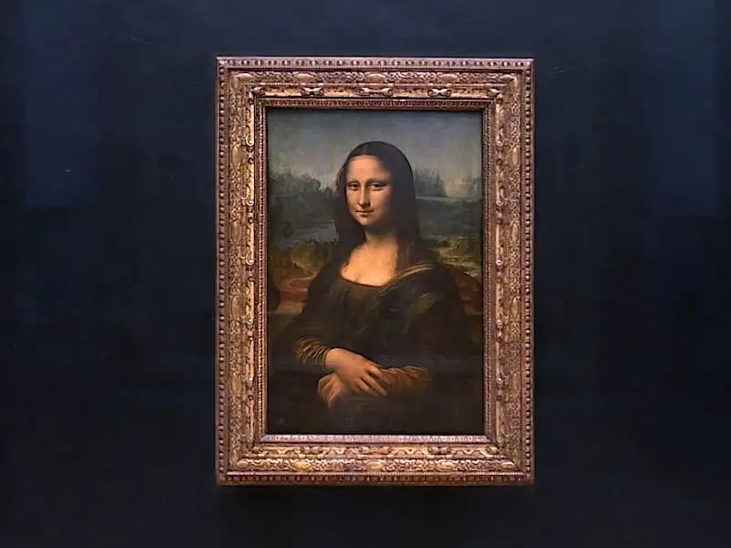 El cuadro de Mona Lisa, La Gioconda, exhibido en el Louvre